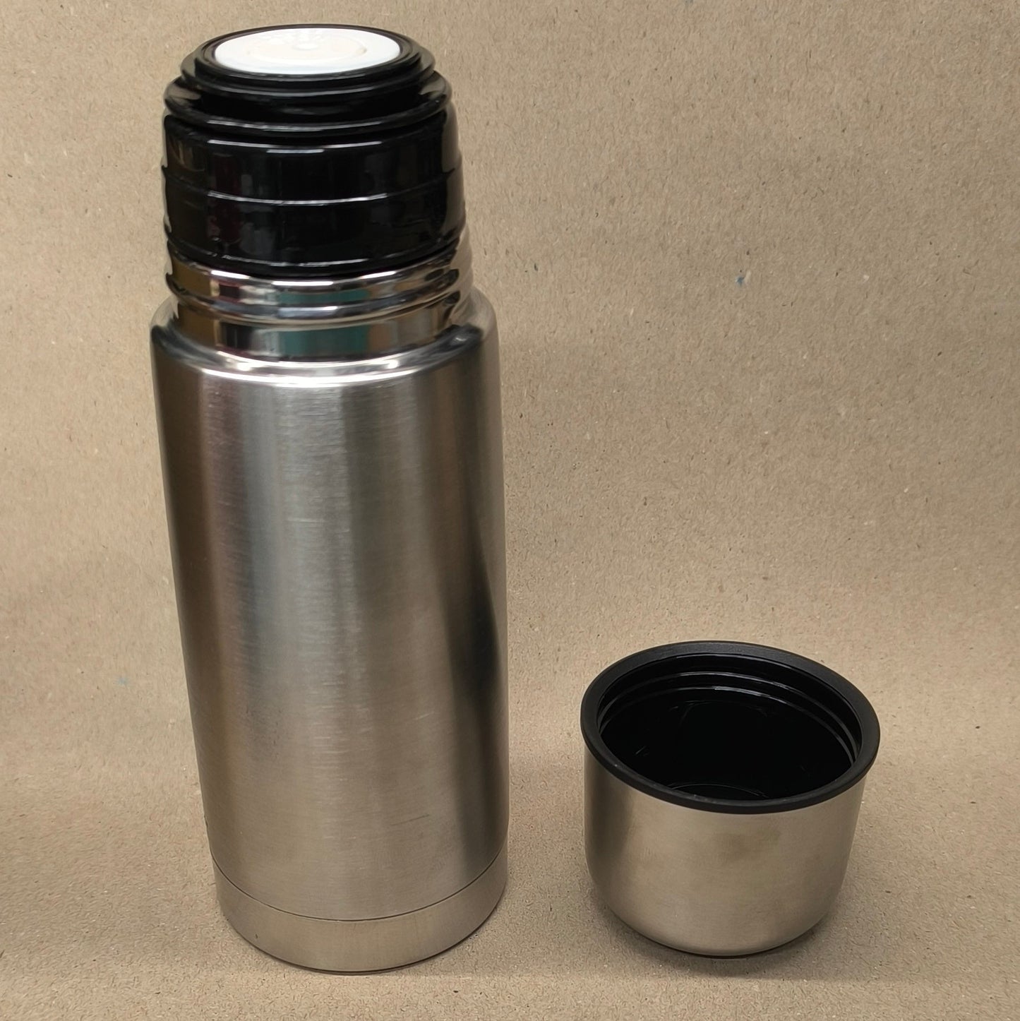 Gravírovaná termoska 350ml s vlastním motivem