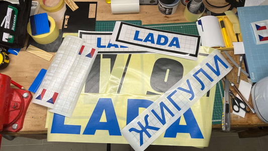 polep na rally auto lada
