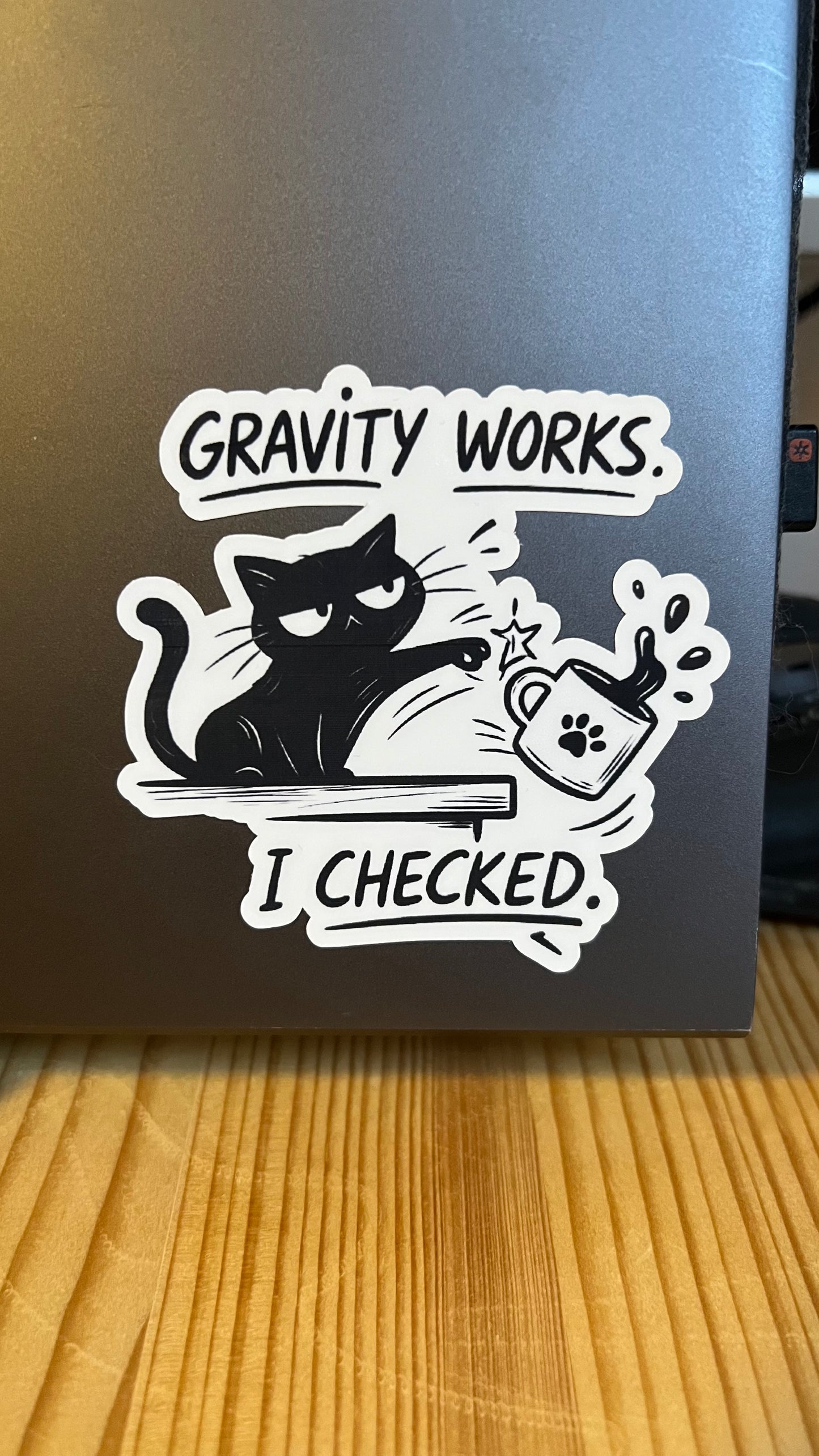 Samolepka Gravity works