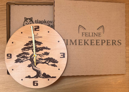 Dřevěné hodiny Síla stromu Wenge - Feline Timekeepers