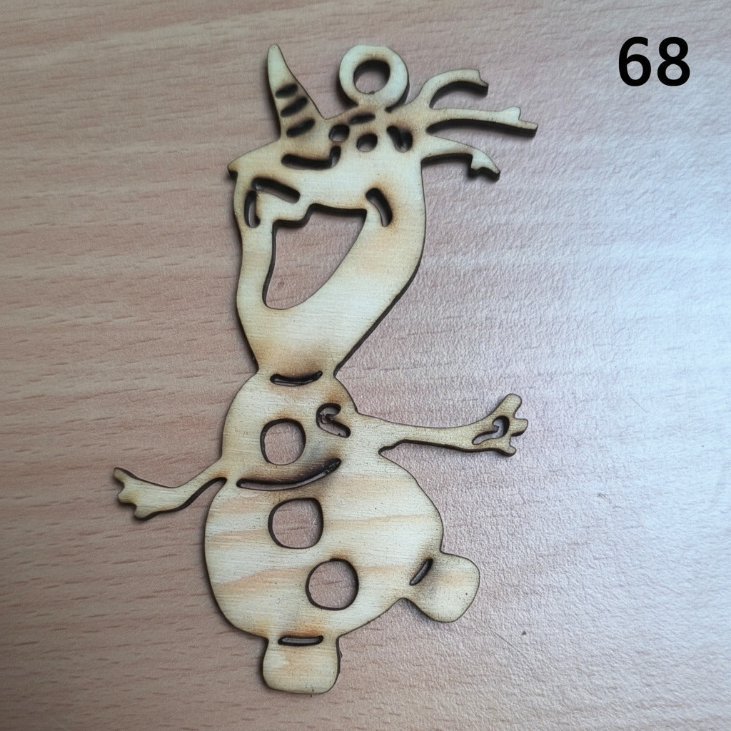 Vyřezávaná vánoční ozdoba (různé motivy)